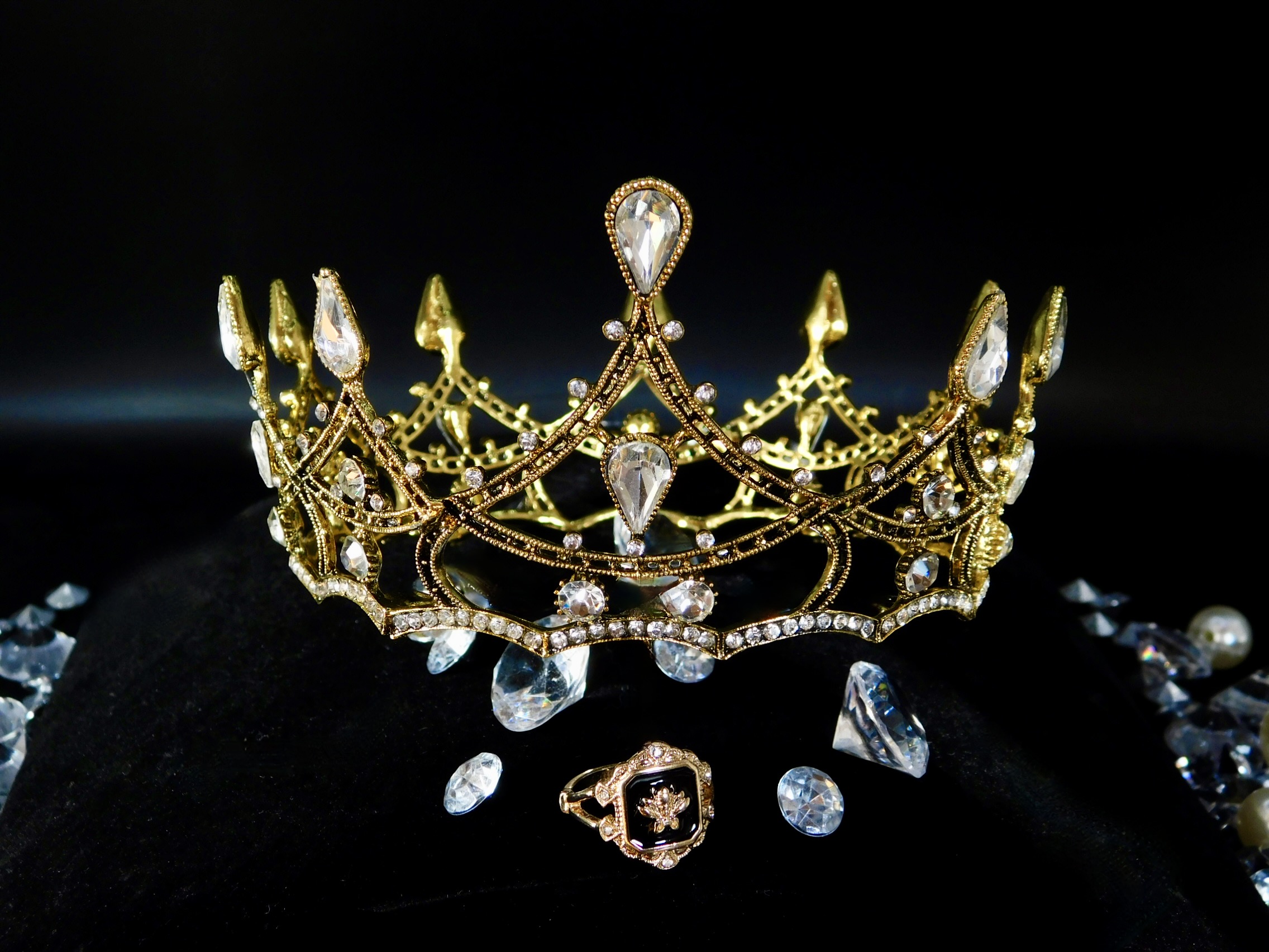 Full Gold Crown